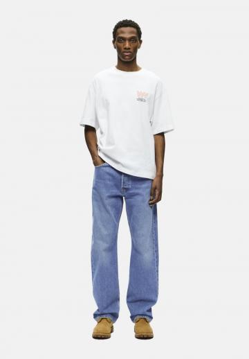 Прямые джинсы