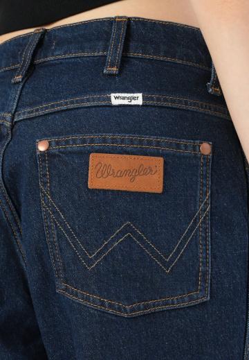 Клешеные джинсы