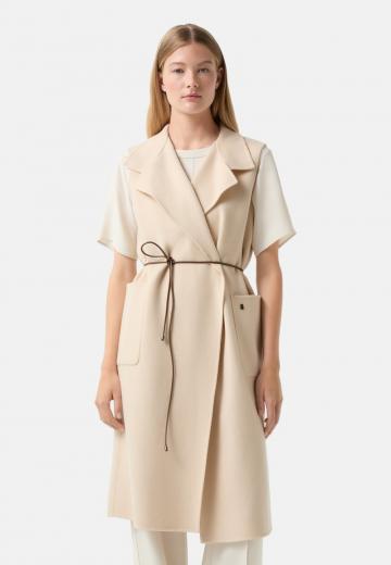 Длинный жилет