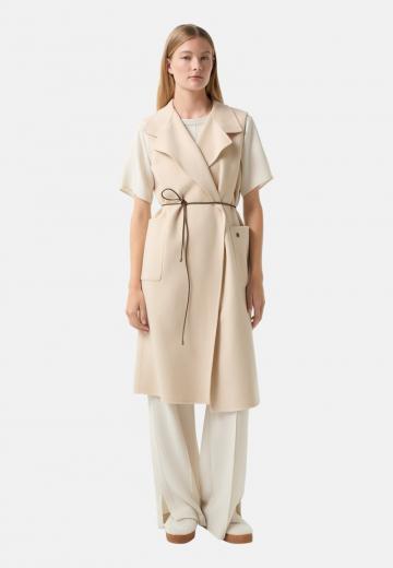 Длинный жилет