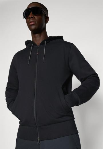 Спортивная кофта