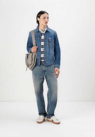 Джинсовая куртка