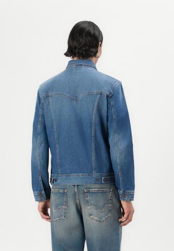 Джинсовая куртка