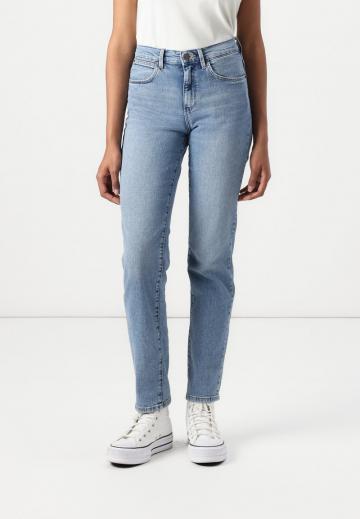Узкие джинсы