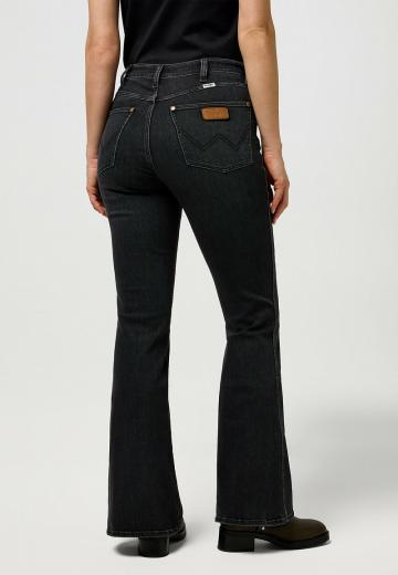 Клешеные джинсы