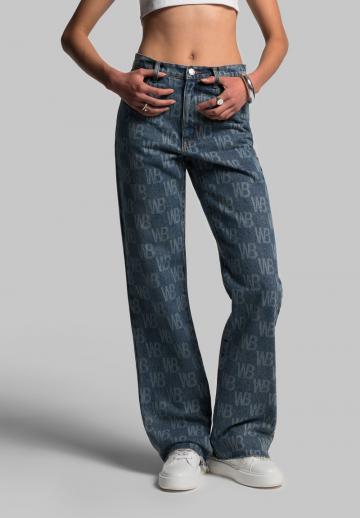 Клешеные джинсы