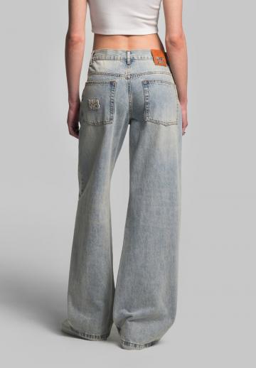 Свободные джинсы