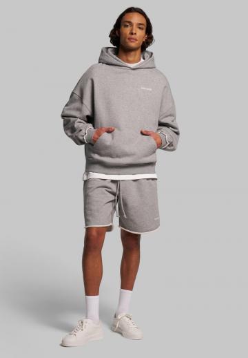 Пуловер с капюшоном