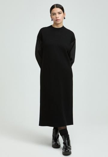 Вязаное платье