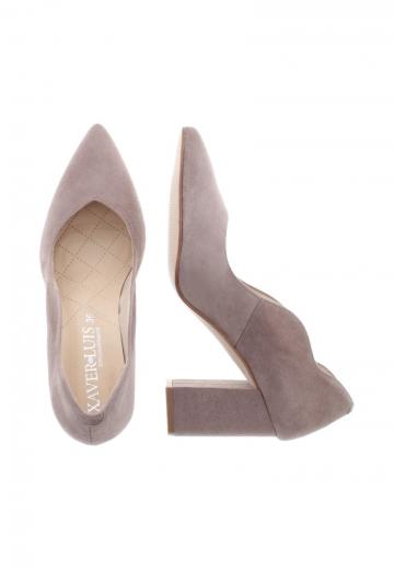 Туфли на высоком каблуке