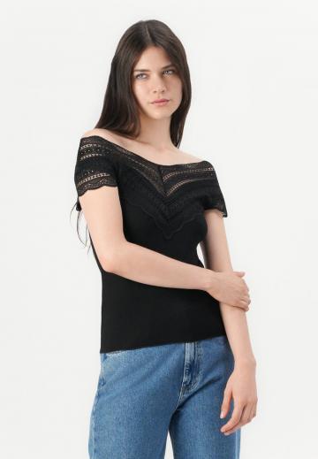 Кружевная блузка