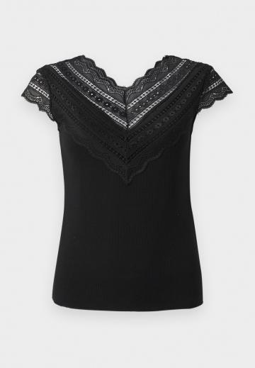 Кружевная блузка