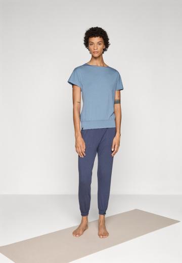 Спортивная майка