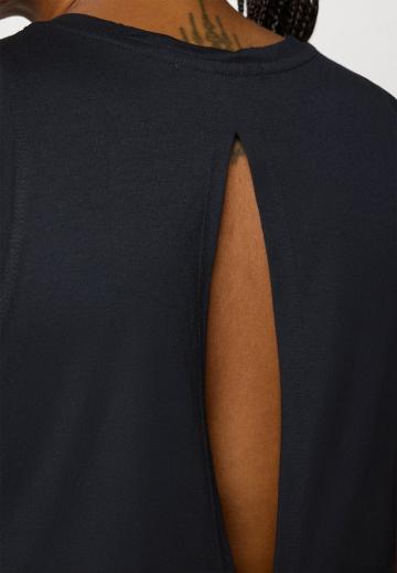 Спортивный топ