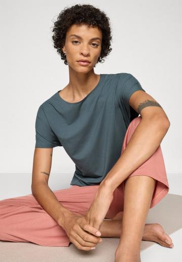 Спортивная майка