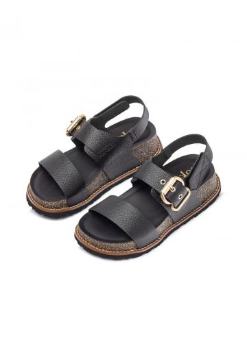 Босоножки на танкетке