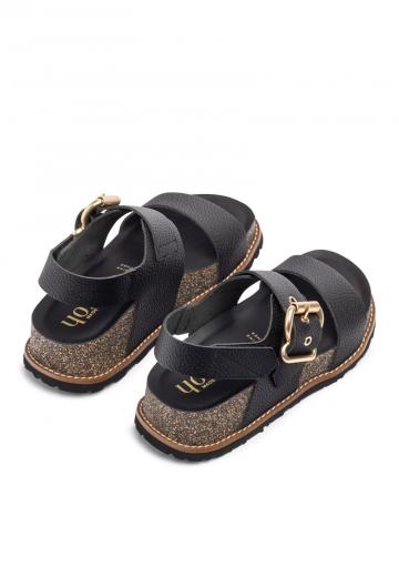 Босоножки на танкетке