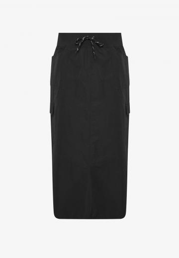 Юбка с накладными карманами