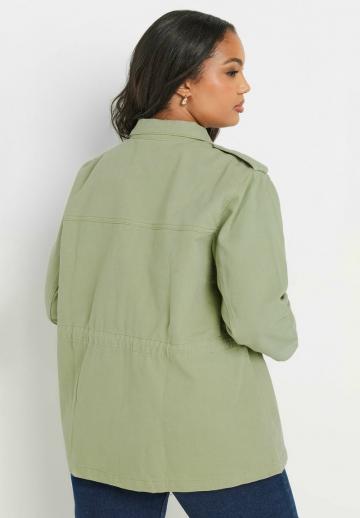 Джинсовая куртка