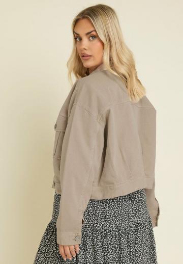 Джинсовая куртка