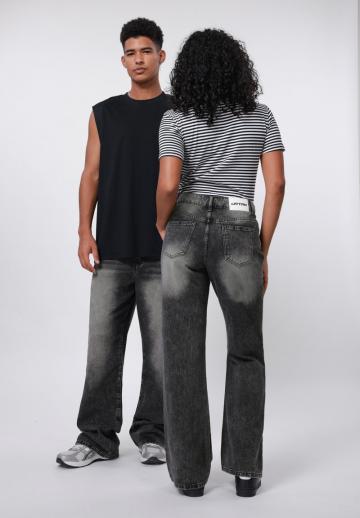 Свободные джинсы