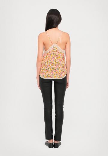 Топ на бретельках