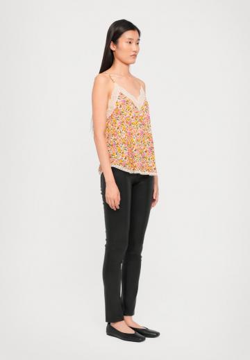 Топ на бретельках