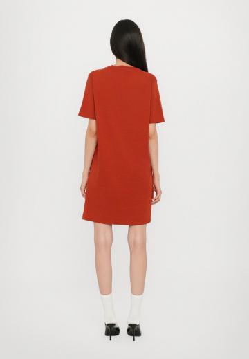 Короткое платье