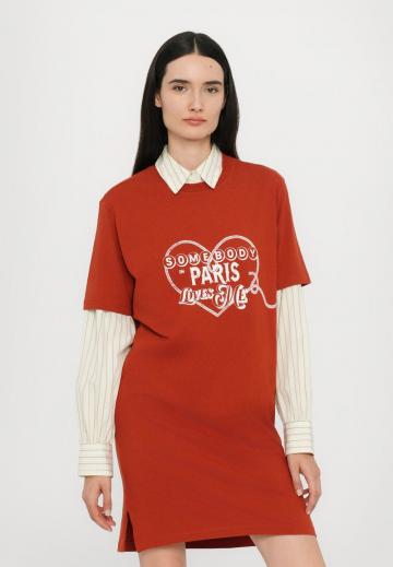 Короткое платье