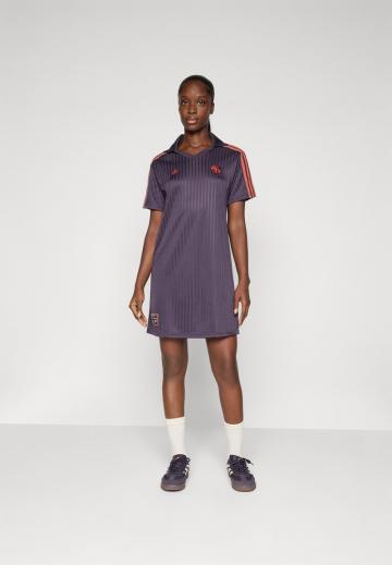 Спортивное платье