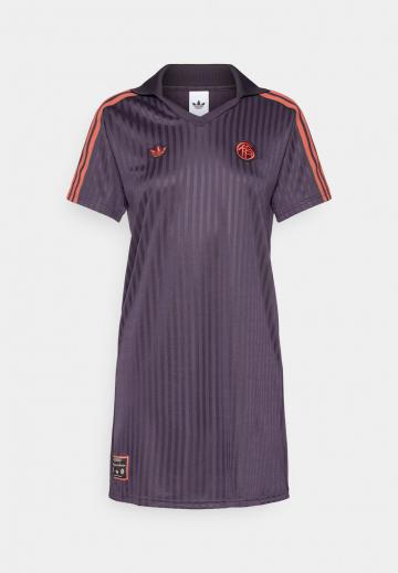 Спортивное платье