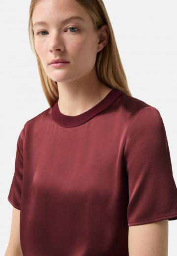 Атласная блузка