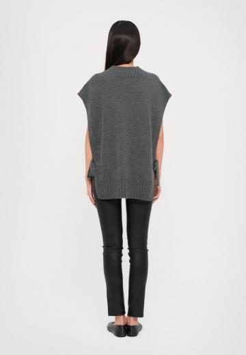 Длинный пуловер