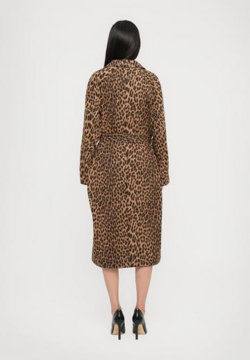 Шерстяное пальто