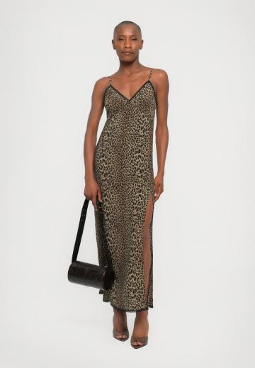 Платье макси