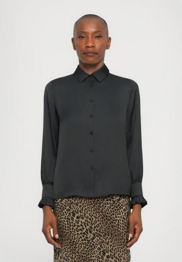 Атласная блузка