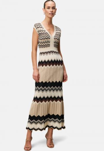 Вязаное платье
