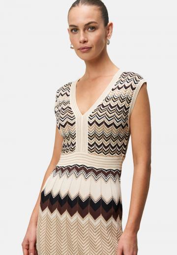 Вязаное платье