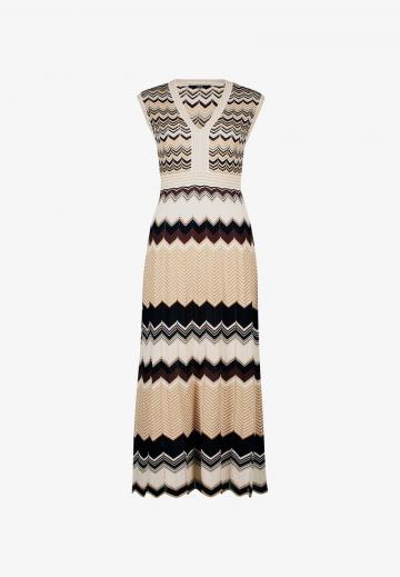 Вязаное платье