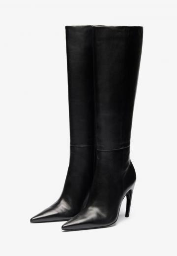 Высокие сапоги