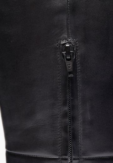 Высокие сапоги