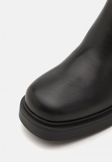 Сапоги на платформе