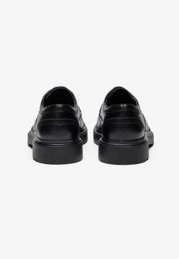 Ботинки на шнуровке