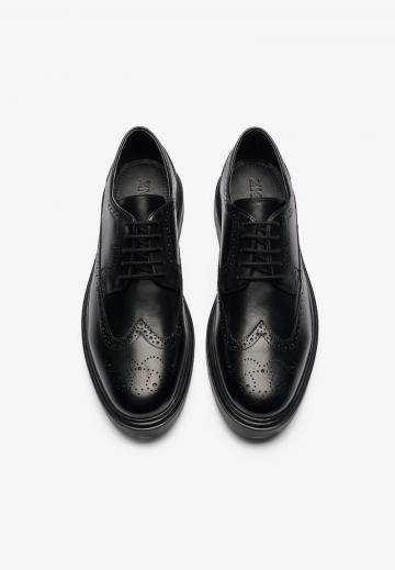 Ботинки на шнуровке