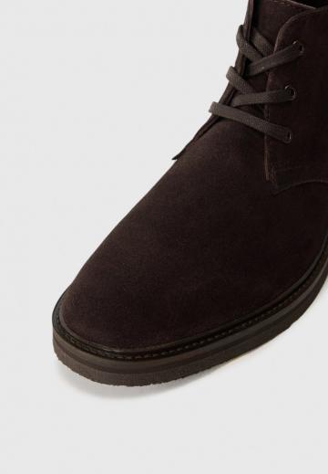 Ботинки на шнуровке