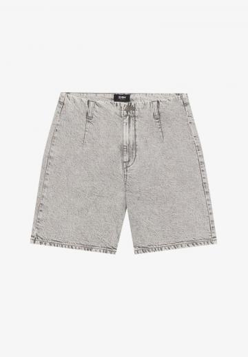 Джинсовые шорты