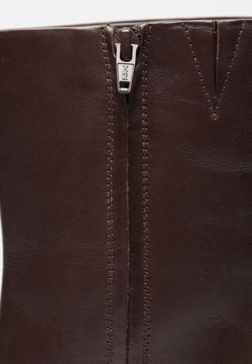 Полусапожки на высоком каблуке