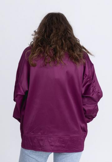 Куртка с накладнымит карманами