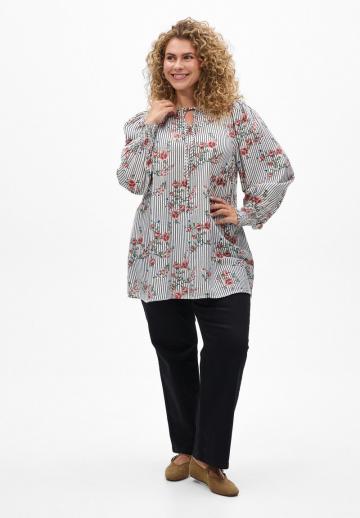 Длинная блузка