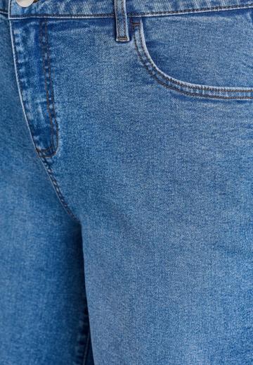 Джинсовые шорты